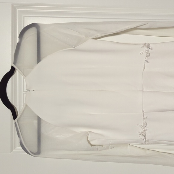 Gorgeous Beaded Detail Lotus Threads Jumpsuit - Picture 6 of 9